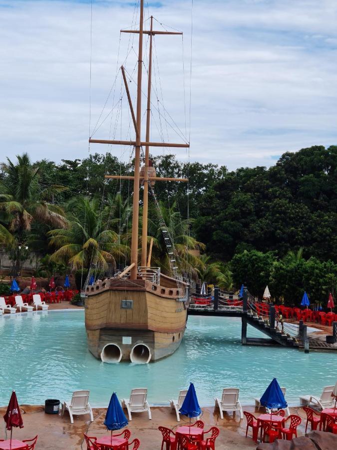Piazza Splash Acquapark Vacation Калдас-Новас Экстерьер фото